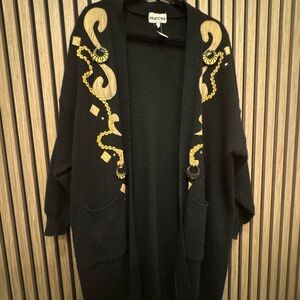 Black and Gold 1980s Women's Sweater